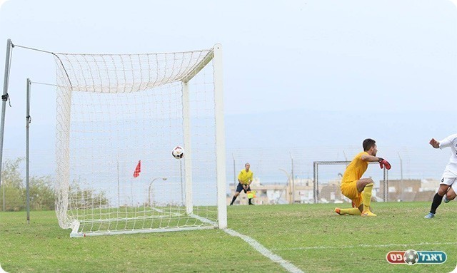 השער של כפיר בן דוד (עודד חסין)